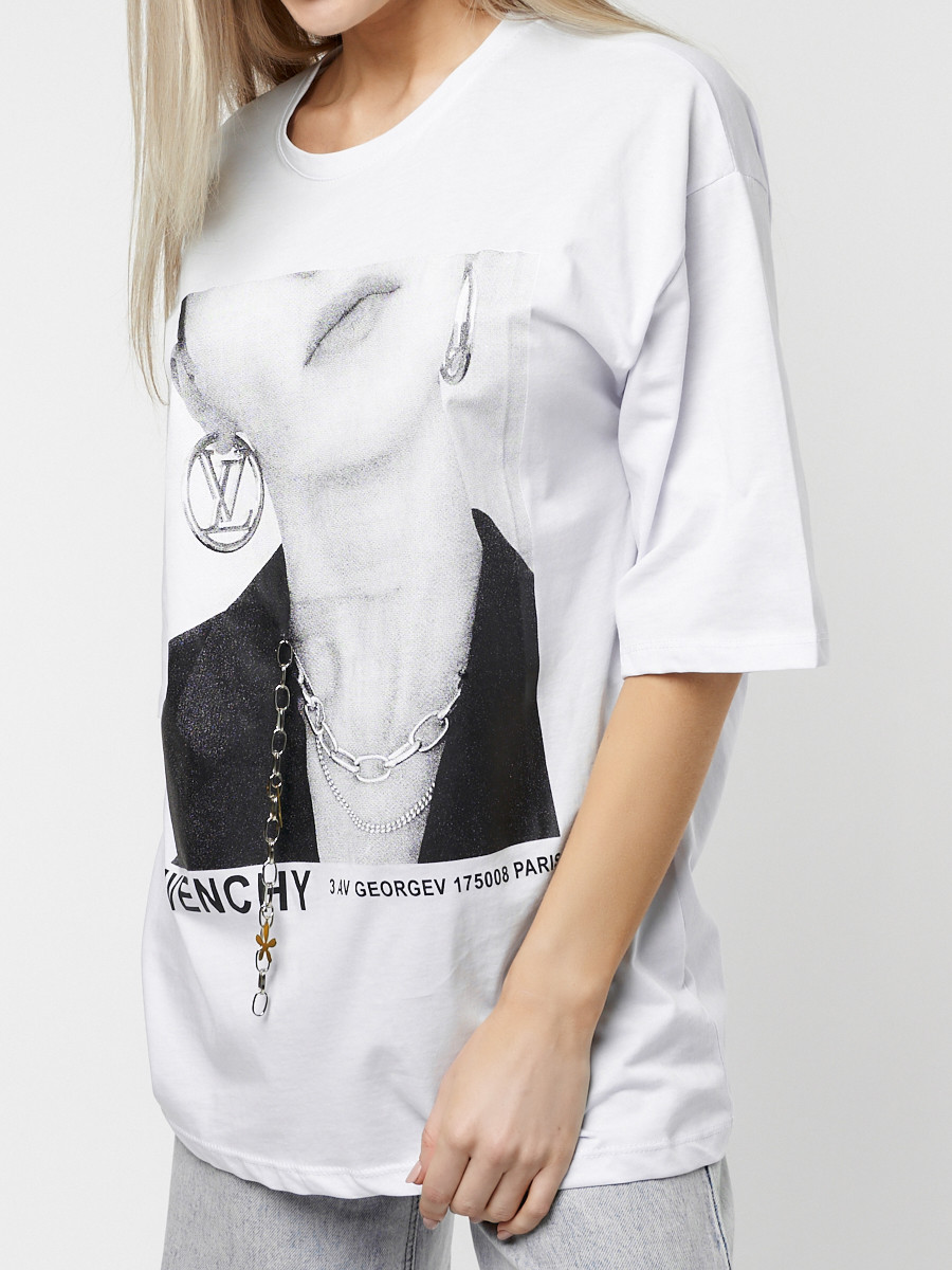 Купить оптом Женские футболки с принтом белого цвета 76098Bl в Казани