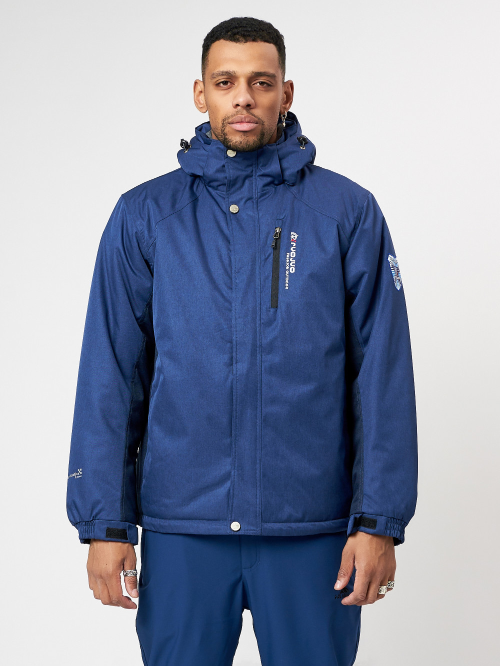 Купить оптом Спортивная куртка мужская зимняя темно-синего цвета 78016TS в Казани