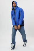 Оптом Ветровка спортивная с капюшоном мужская светло-синего цвета 10821Si в Казани, фото 2