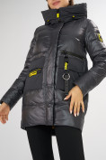 Оптом Куртка зимняя темно-серого цвета 7501TC в Казани, фото 11