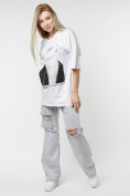 Оптом Женские футболки с принтом белого цвета 76098Bl в Екатеринбурге, фото 5