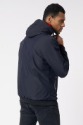 Оптом Куртка мужская на резинке с капюшоном темно-синего цвета 88652TS в Екатеринбурге, фото 8
