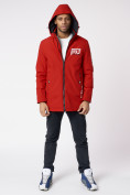 Оптом Куртка мужская удлиненная с капюшоном красного цвета 88661Kr в Казани, фото 2