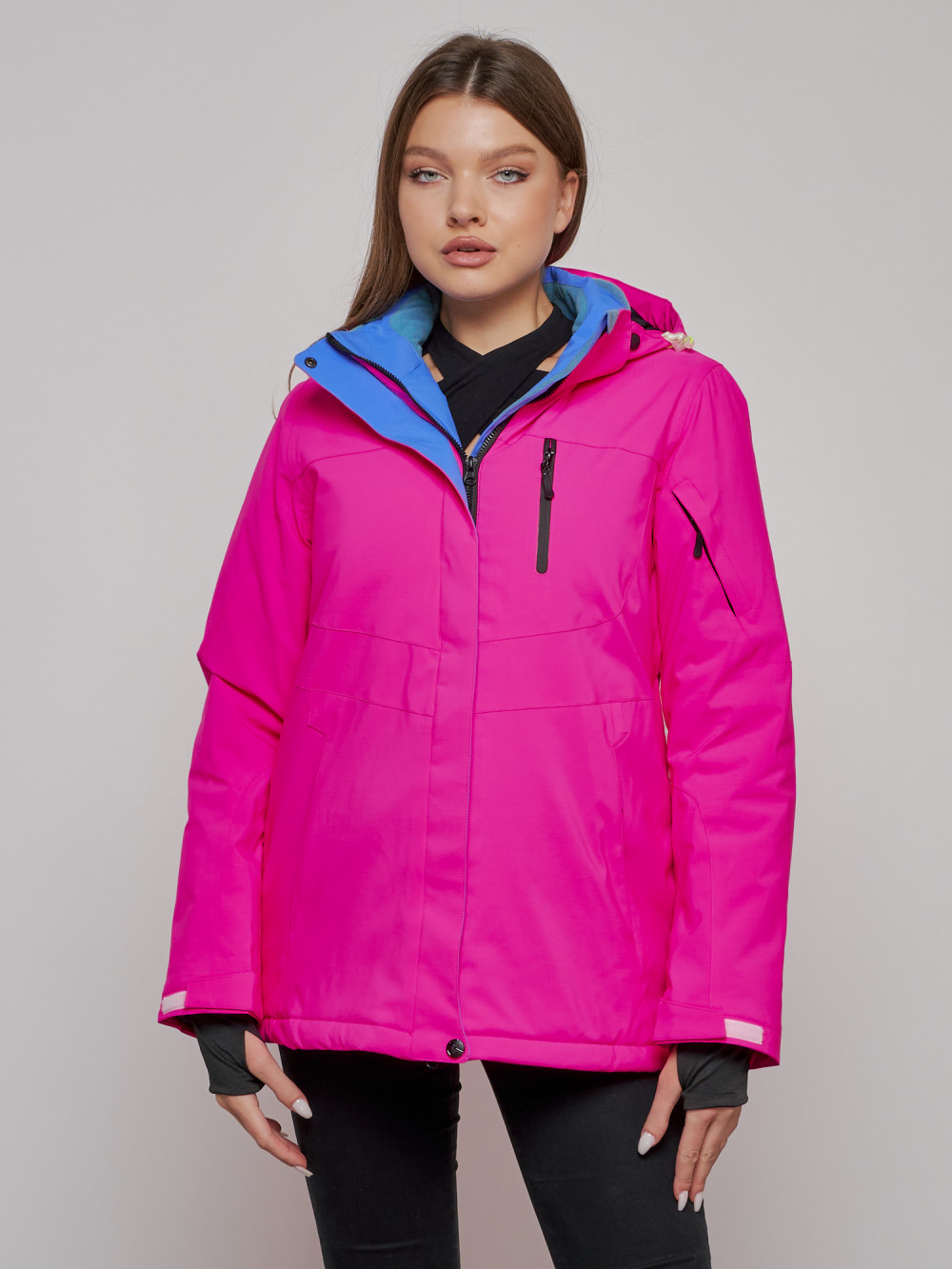Купить оптом Горнолыжная куртка женская зимняя розового цвета 05R в Екатеринбурге