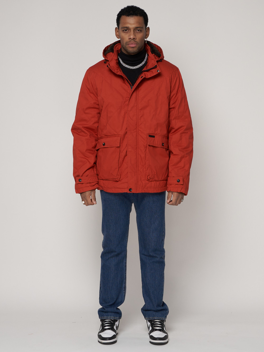 Купить оптом Куртка зимняя мужская классическая стеганная оранжевого цвета 2107O в Екатеринбурге