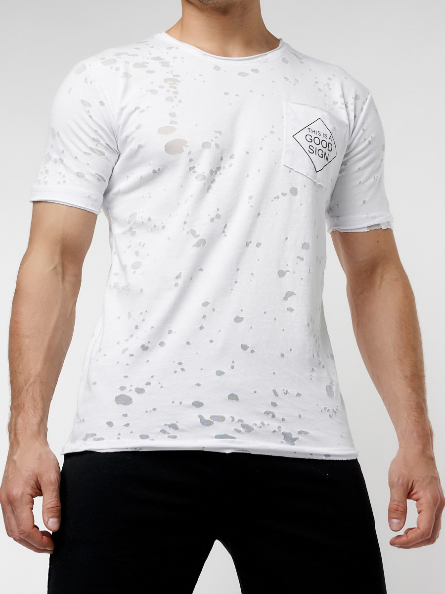 Купить оптом Мужская футболка с надписью  белого цвета 221485Bl в Екатеринбурге