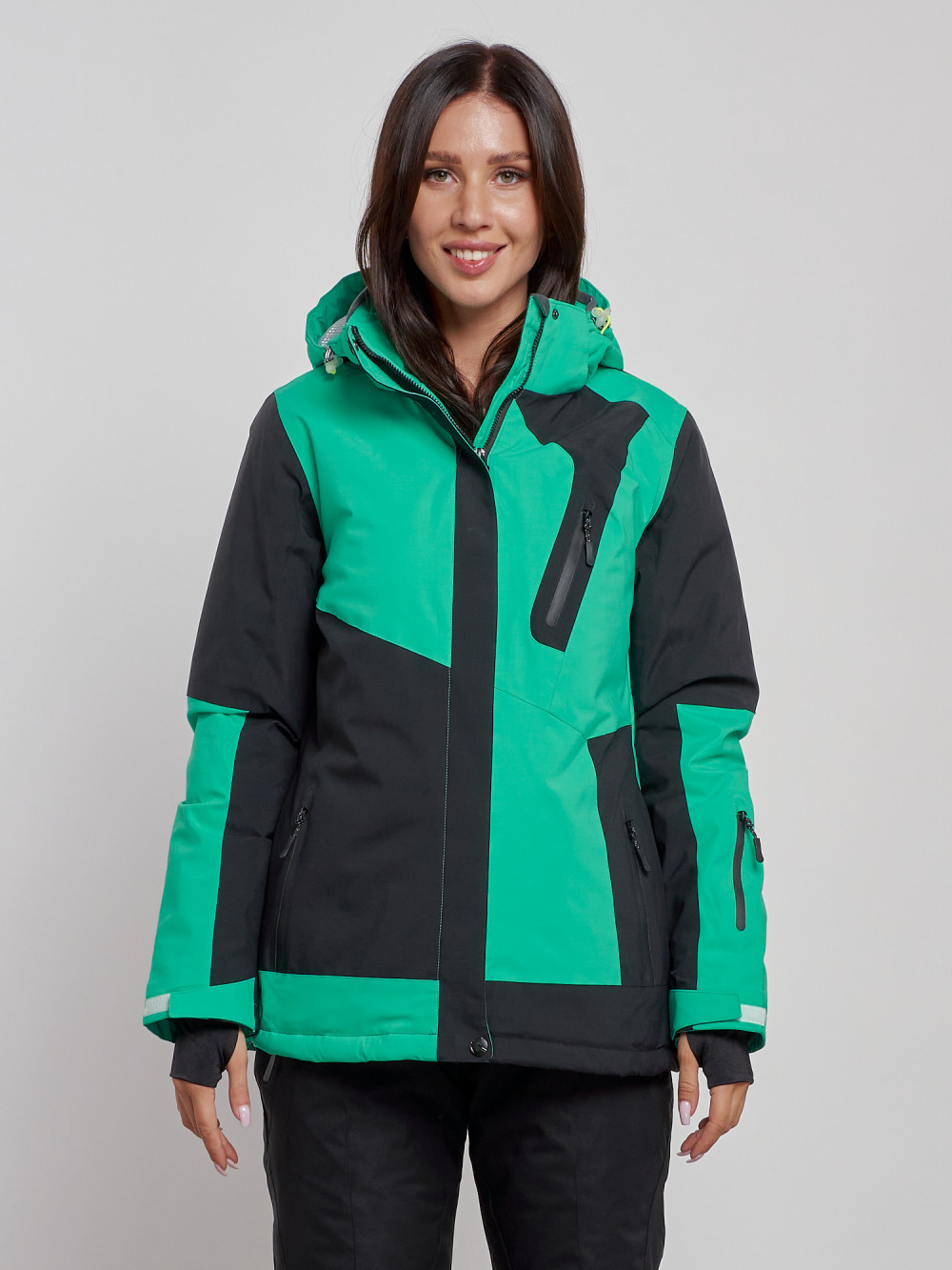 Купить оптом Горнолыжная куртка женская зимняя зеленого цвета 2306Z в Екатеринбурге