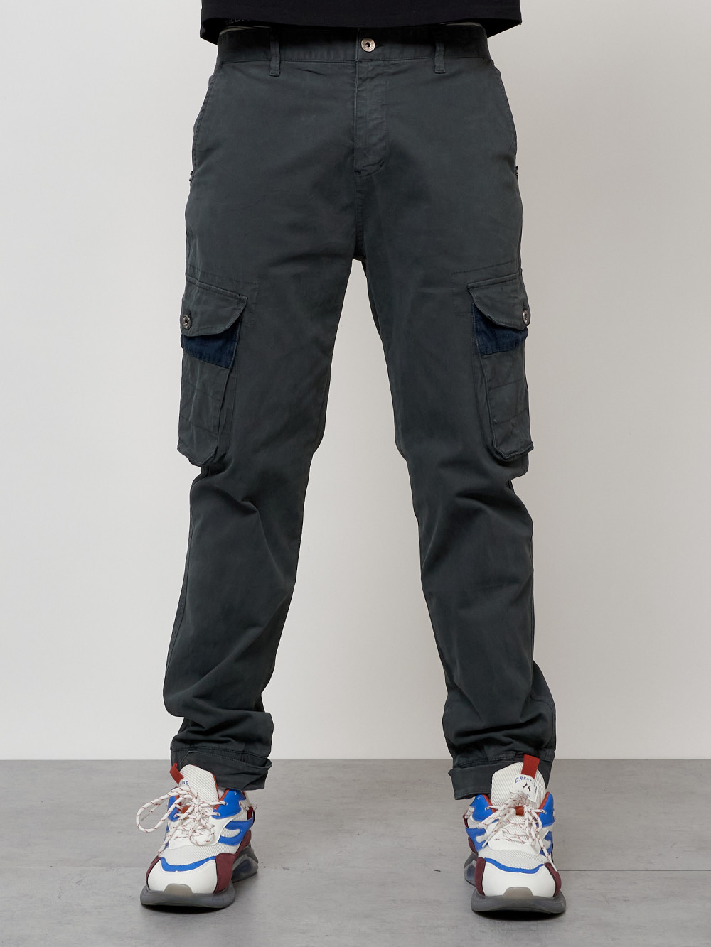 Джинсы карго мужские с накладными карманами темно-серого цвета 2403-1TC