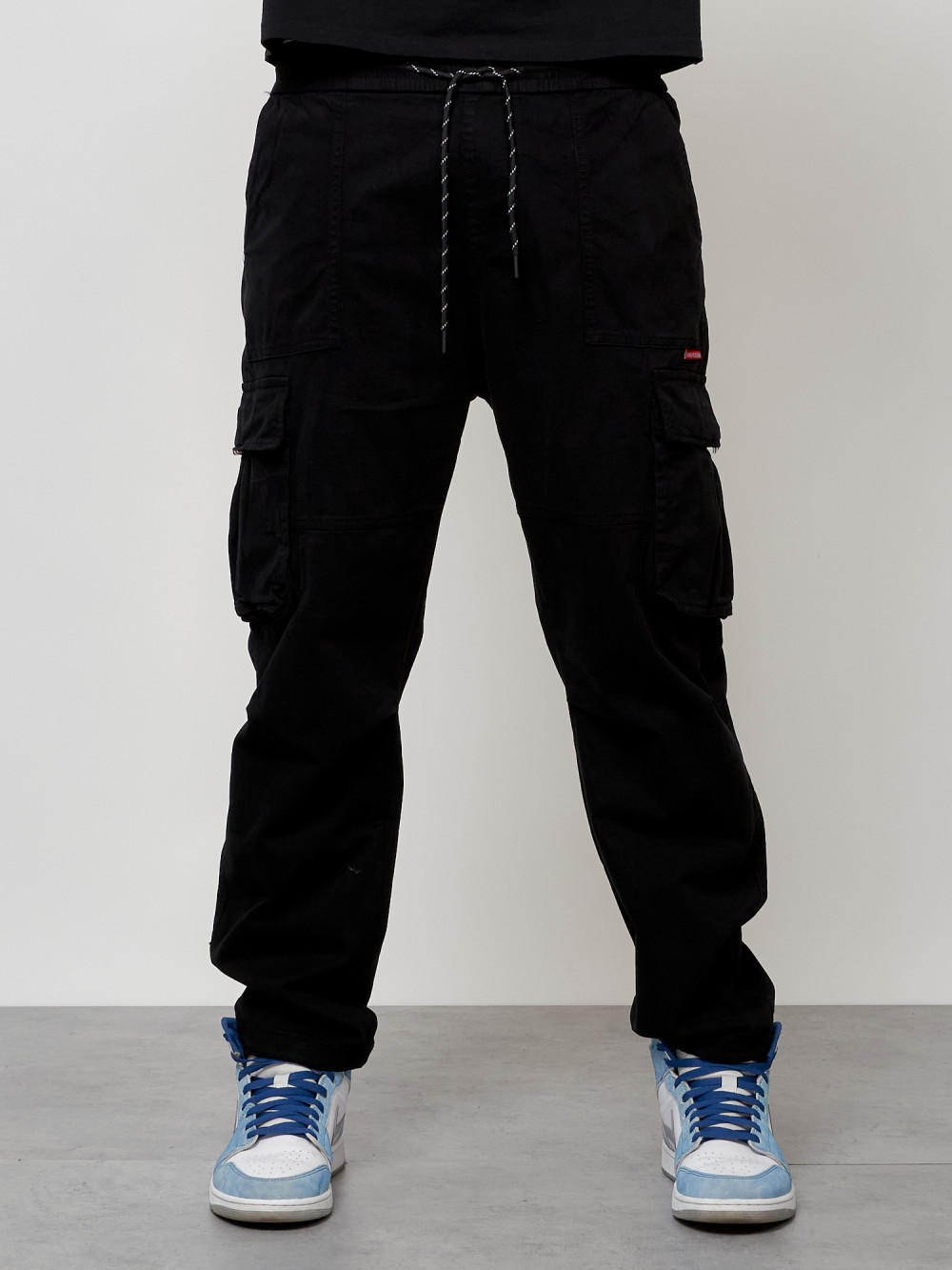 Джинсы карго мужские с накладными карманами черного цвета 2421Ch