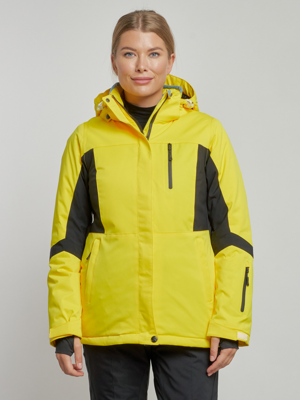 Купить оптом Горнолыжная куртка женская зимняя желтого цвета 3105J в Екатеринбурге