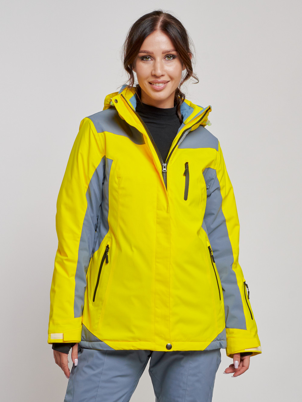 Купить оптом Горнолыжная куртка женская зимняя желтого цвета 3310J в Екатеринбурге