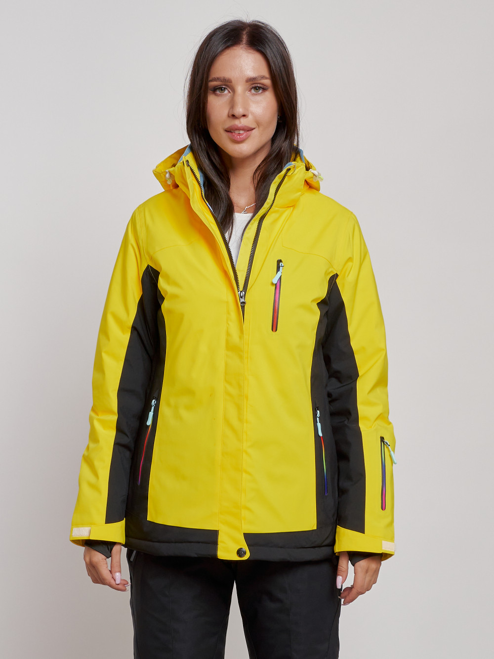Купить оптом Горнолыжная куртка женская зимняя желтого цвета 3327J в Екатеринбурге