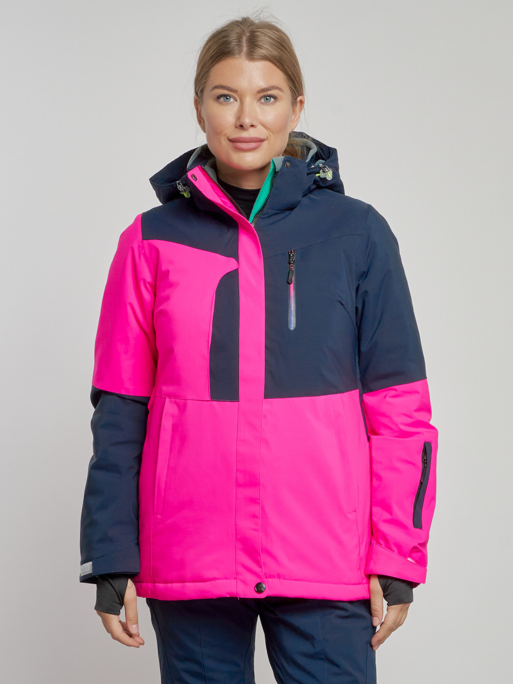 Купить оптом Горнолыжная куртка женская зимняя розового цвета 33307R в Екатеринбурге