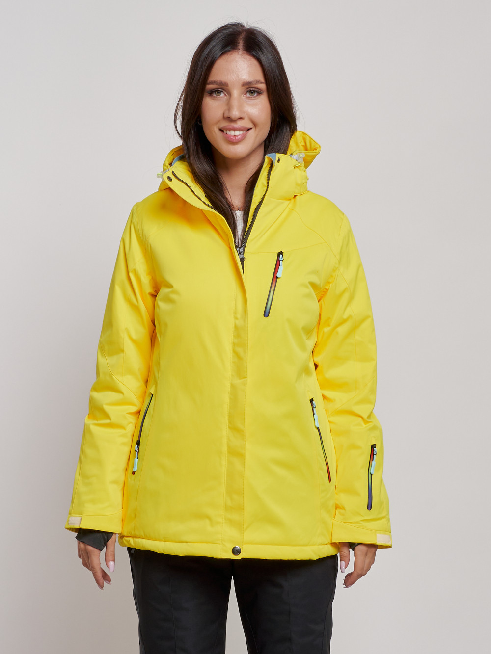 Купить оптом Горнолыжная куртка женская зимняя желтого цвета 3331J в Екатеринбурге