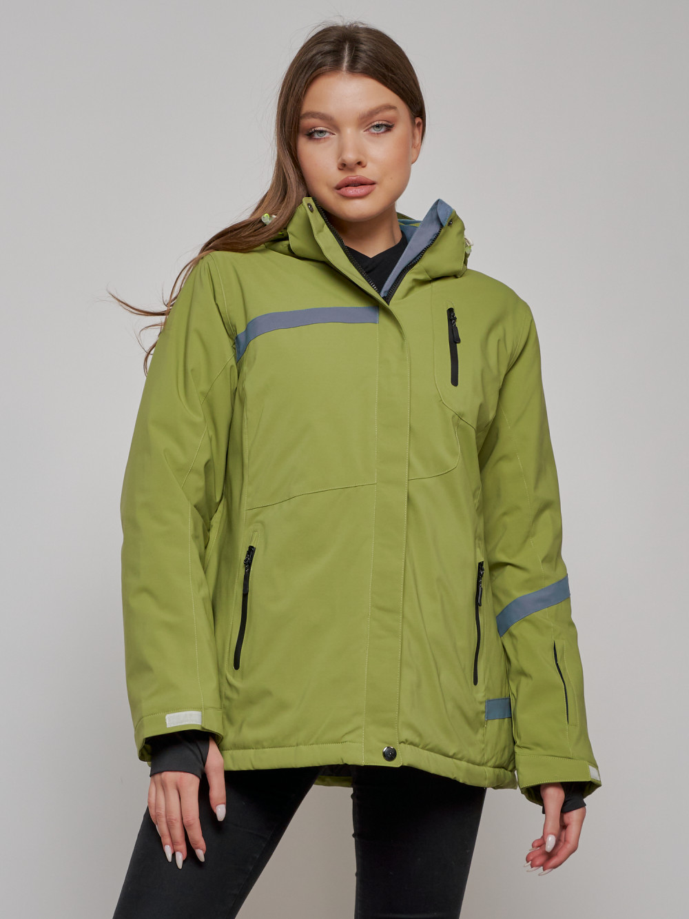Купить оптом Горнолыжная куртка женская зимняя большого размера цвета хаки 3382Kh в Екатеринбурге