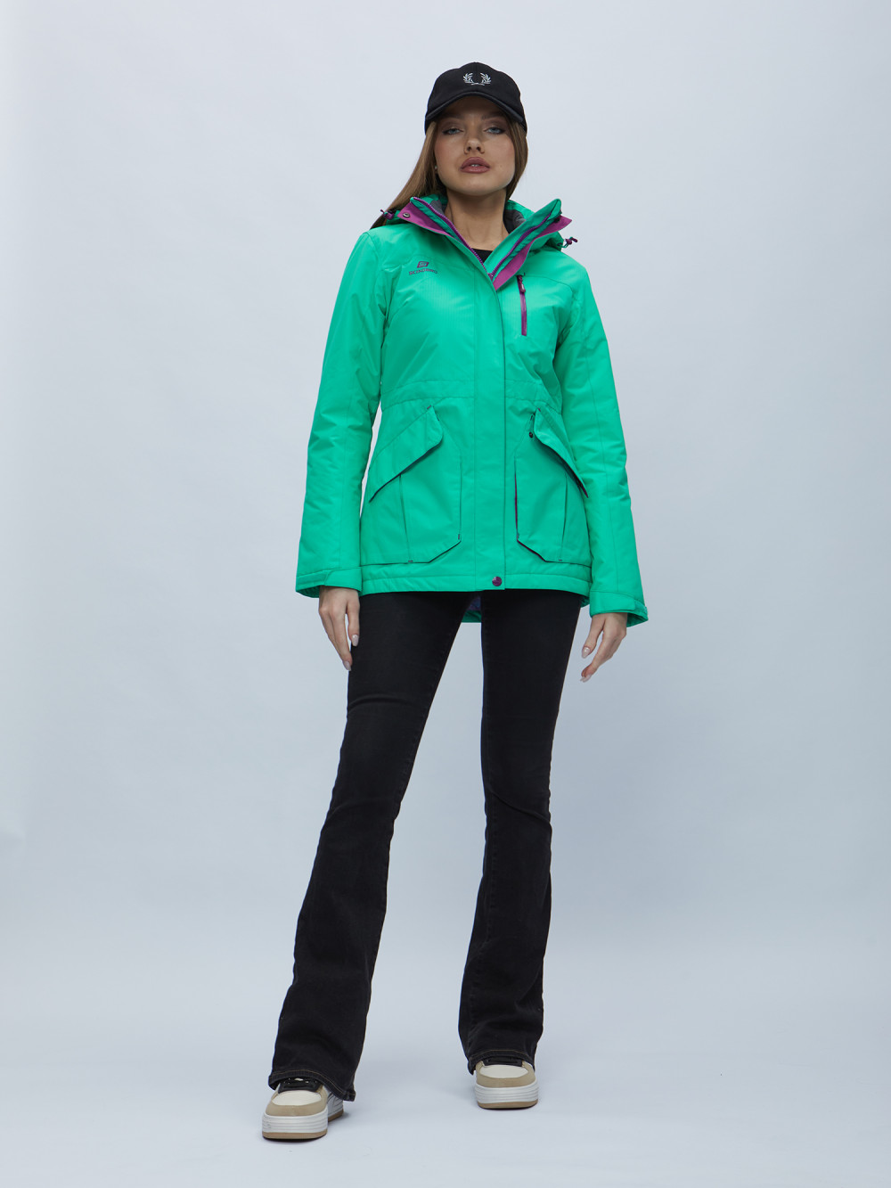 Купить оптом Куртка спортиная женская с капюшоном зеленого цвета 551702Z в Екатеринбурге