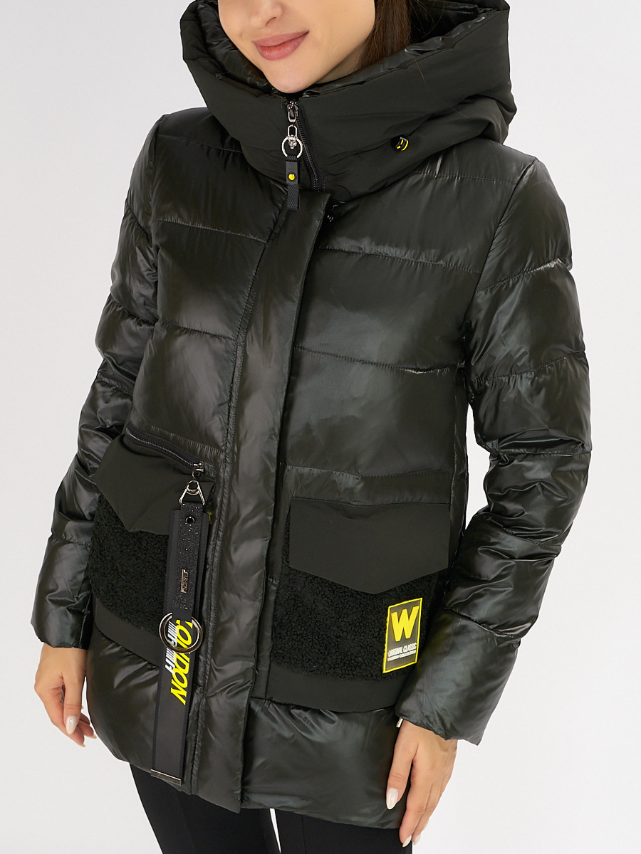 Купить оптом Куртка зимняя болотного цвета 7389Bt в Екатеринбурге