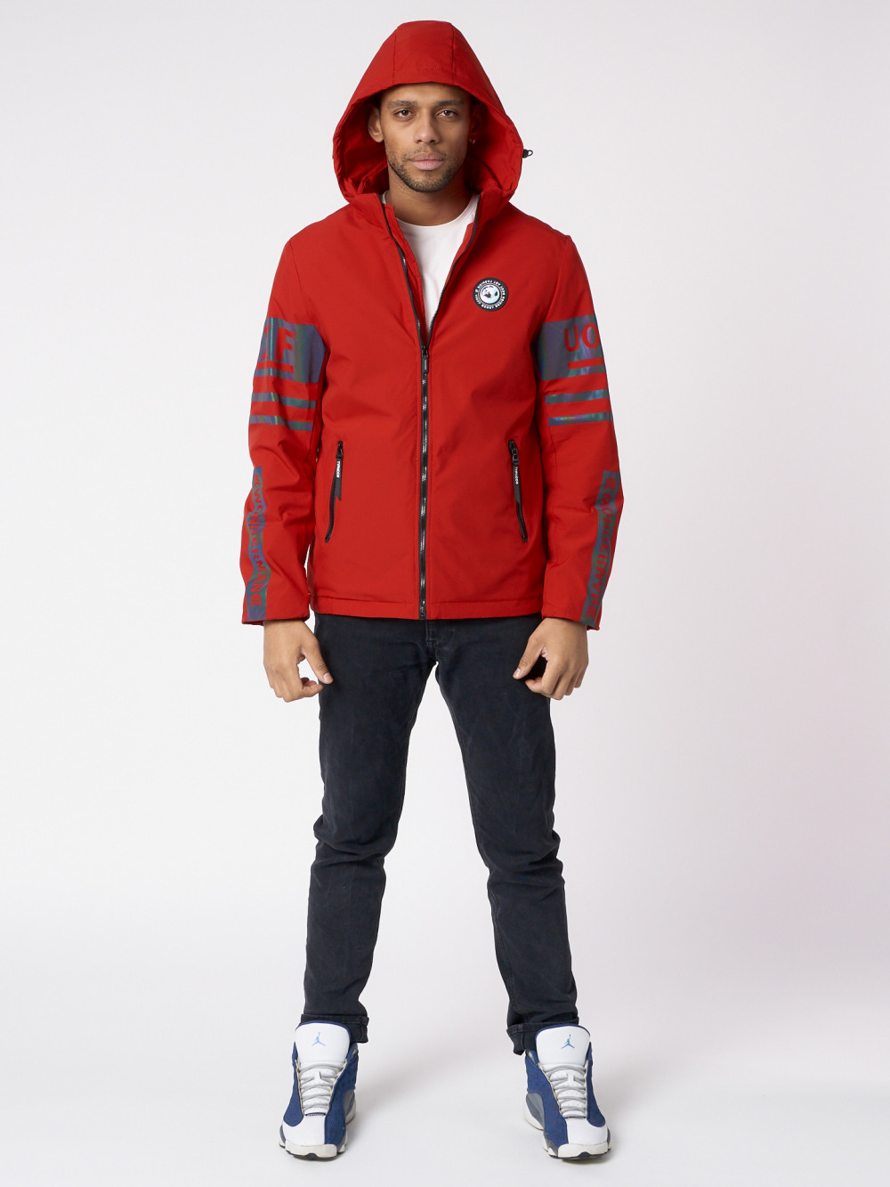 Купить оптом Куртка мужская с капюшоном красного цвета 88602Kr в Екатеринбурге