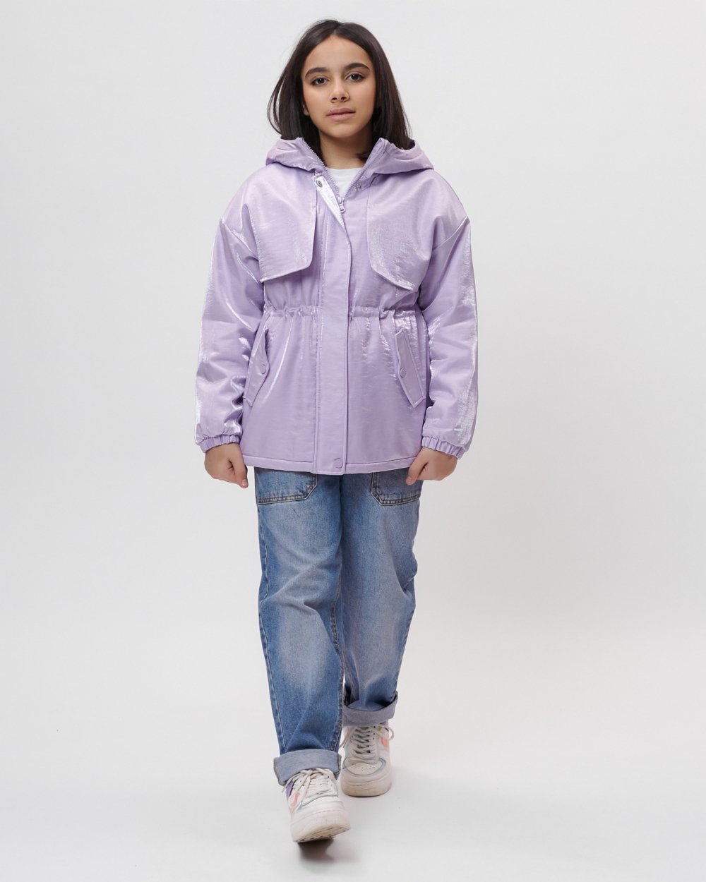 Купить оптом Куртка демисезонная для девочки фиолетового цвета 22001F в Казани