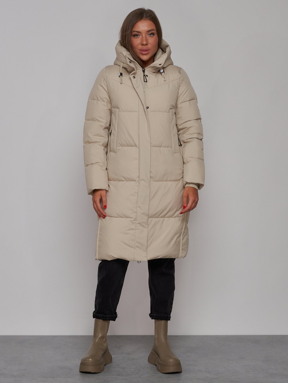 Пальто утепленное молодежное зимнее женское бежевого цвета 52328B