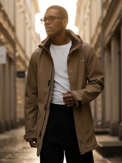 Парка спортивная мужская с капюшоном softshell бежевого цвета 9565B