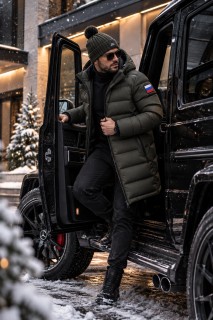 Мужская удлинённая зимняя куртка с V-образной стёжкой цвета хаки 9659Kh