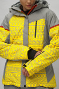Оптом Горнолыжный костюм женский большого размера желтого цвета 02272-1J в Воронеже, фото 14