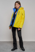 Оптом Горнолыжная куртка женская зимняя желтого цвета 05J в Екатеринбурге, фото 19