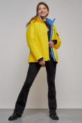 Оптом Горнолыжная куртка женская зимняя желтого цвета 05J в Казани, фото 21