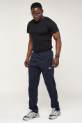Оптом Брюки штаны спортивные с карманами мужские темно-синего цвета 061TS, фото 2