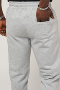 Оптом Брюки джоггеры спортивные с карманами мужские светло-серого цвета 062SS, фото 11