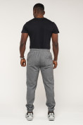 Оптом Брюки джоггеры спортивные с карманами мужские серого цвета 062Sr в Перми, фото 4