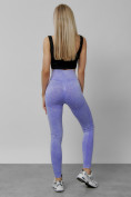 Оптом Легинсы для фитнеса женские фиолетового цвета 1002F в Саратове, фото 3