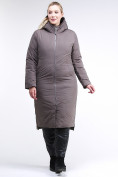 Оптом Куртка зимняя женская удлиненная коричневого цвета 112-919_48K в Перми
