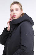 Оптом Куртка зимняя женская удлиненная черного цвета 112-919_701Ch в Санкт-Петербурге, фото 7