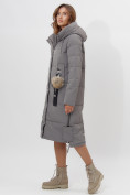 Оптом Пальто утепленное женское зимние серого цвета 11207Sr в Екатеринбурге, фото 2