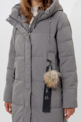 Оптом Пальто утепленное женское зимние серого цвета 11207Sr в Екатеринбурге, фото 6