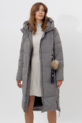 Оптом Пальто утепленное женское зимние серого цвета 11207Sr в Екатеринбурге, фото 10