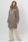 Оптом Пальто утепленное женское зимние коричневого цвета 11208K в Екатеринбурге