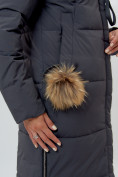 Оптом Пальто утепленное женское зимние темно-серого цвета 112132TC в Екатеринбурге, фото 12