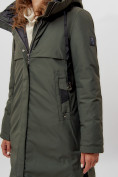 Оптом Пальто утепленное женское зимние темно-зеленого цвета 112205TZ в Екатеринбурге, фото 10