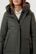 Оптом Пальто утепленное женское зимние темно-зеленого цвета 112209TZ в Екатеринбурге, фото 9