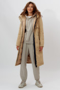 Оптом Пальто утепленное женское зимние бежевого цвета 112210B в Санкт-Петербурге