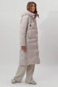 Оптом Пальто утепленное женское зимние бежевого цвета 112261B в Екатеринбурге, фото 3