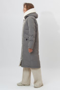 Оптом Пальто утепленное женское зимние серого цвета 112288Sr в Екатеринбурге, фото 2