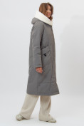 Оптом Пальто утепленное женское зимние серого цвета 112288Sr в Екатеринбурге, фото 3
