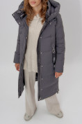 Оптом Пальто утепленное женское зимние темно-серого цвета 113135TC в Екатеринбурге, фото 17