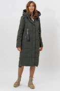 Оптом Пальто утепленное женское зимние темно-зеленого цвета 113151TZ в Екатеринбурге