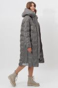 Оптом Пальто утепленное женское зимние серого цвета 11373Sr в Екатеринбурге, фото 4