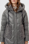 Оптом Пальто утепленное женское зимние серого цвета 11608Sr в Екатеринбурге, фото 15